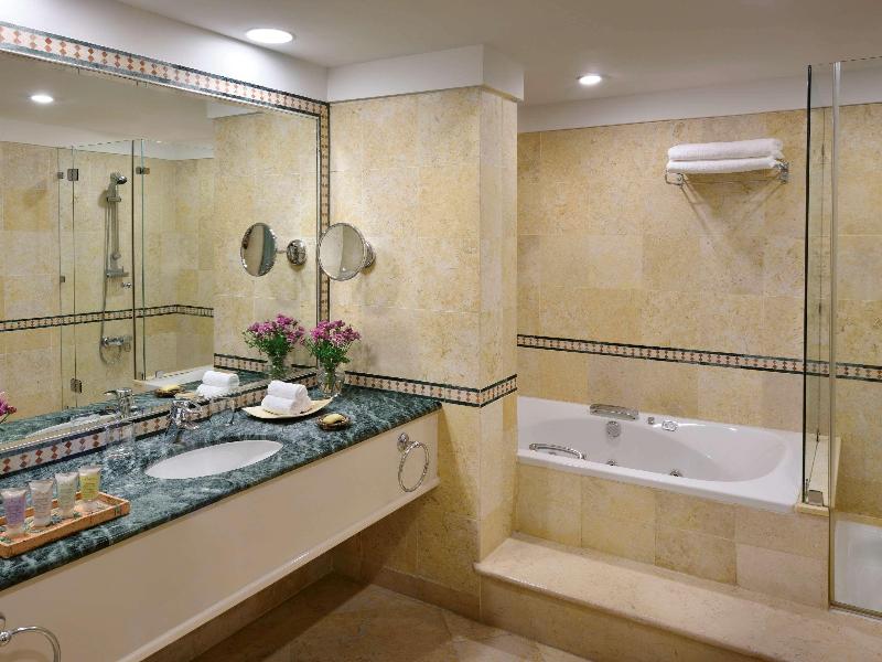 Movenpick Resort & Spa Dead Sea - Oda