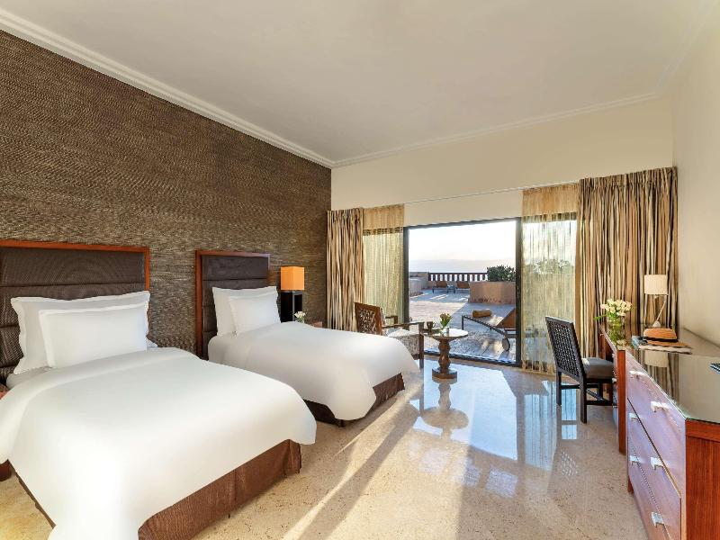 Movenpick Resort & Spa Dead Sea - Oda
