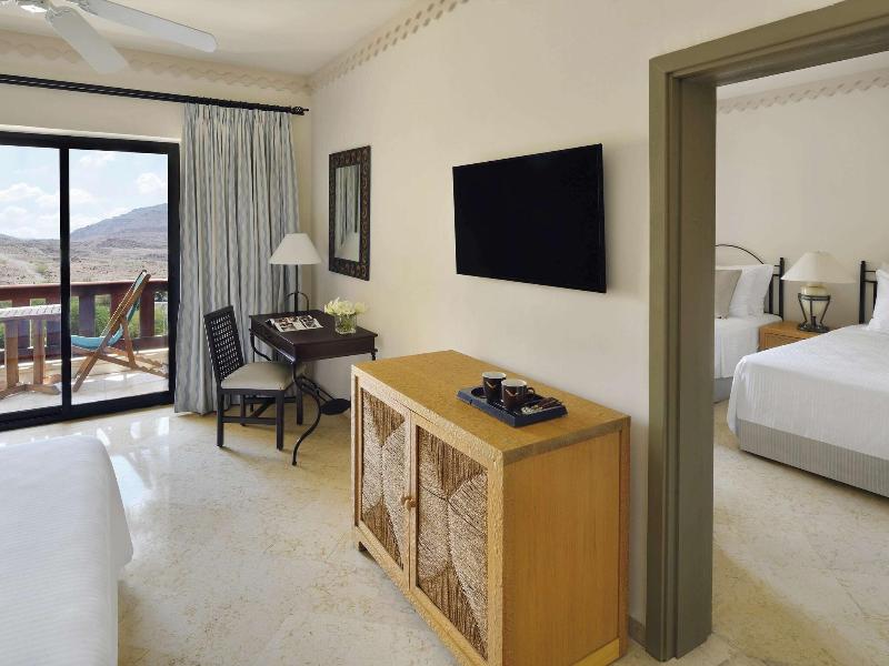 Movenpick Resort & Spa Dead Sea - Oda