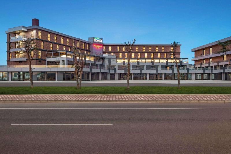 Ramada Plaza By Wyndham Batman - Genel