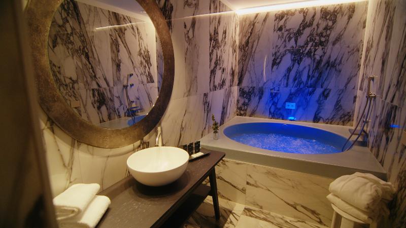 Hotel Mealba Suite & Pool - Oda