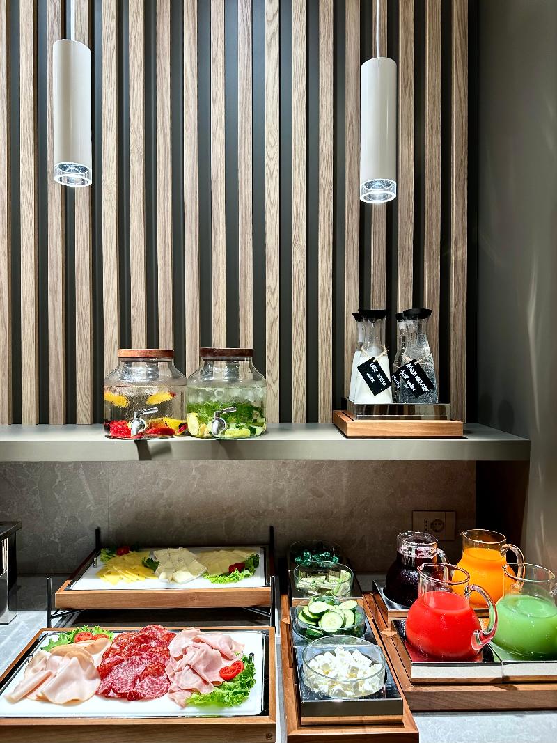 Hotel Mealba Suite & Pool - Restoran