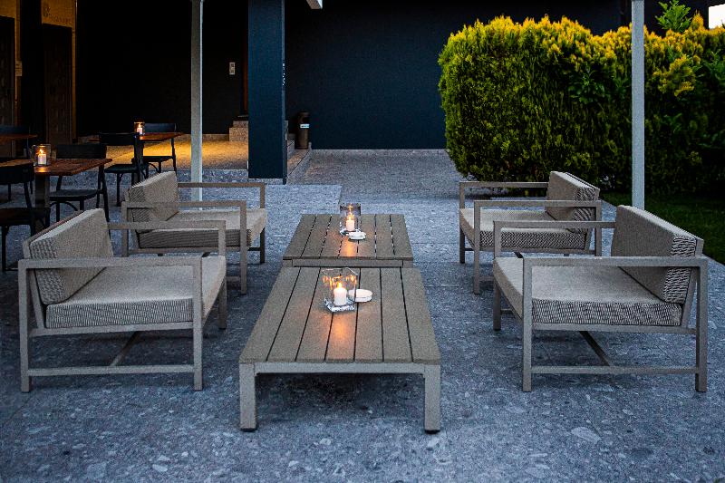 Hotel Mealba Suite & Pool - Teras