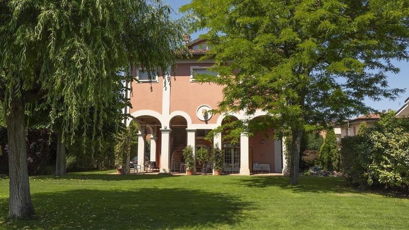 Villa Matildis - Genel