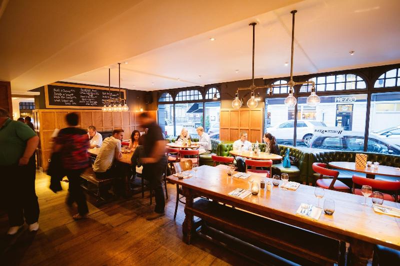 The White Star Tavern - Bar
