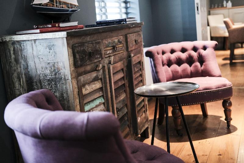 The White Star Tavern - Bar
