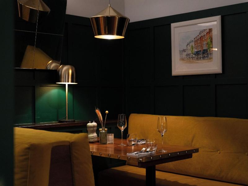 The White Star Tavern - Restoran