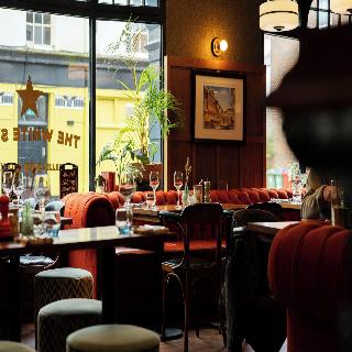 The White Star Tavern fotoÄŸrafÄ±