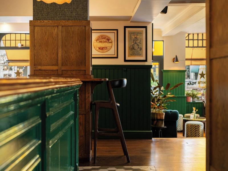 The White Star Tavern - Restoran