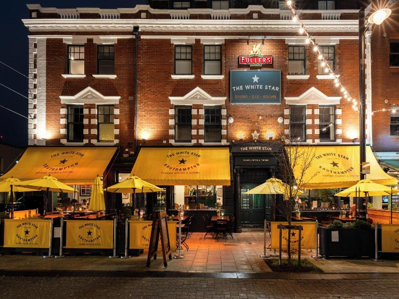 The White Star Tavern - Teras