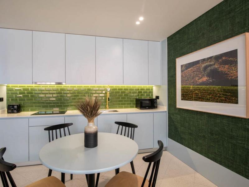 Apartamentos The Arc Carra S - Oda