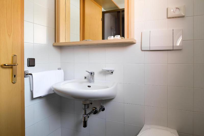 Apartments Lores - Oda