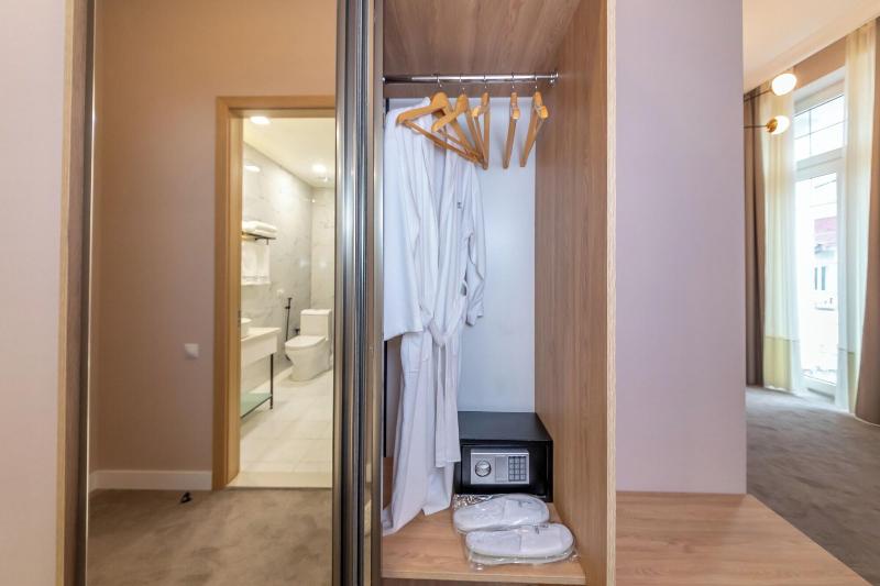 Newport Hotel Kutaisi - Oda