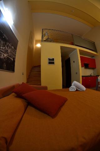 Easy Space fotoÄŸrafÄ±