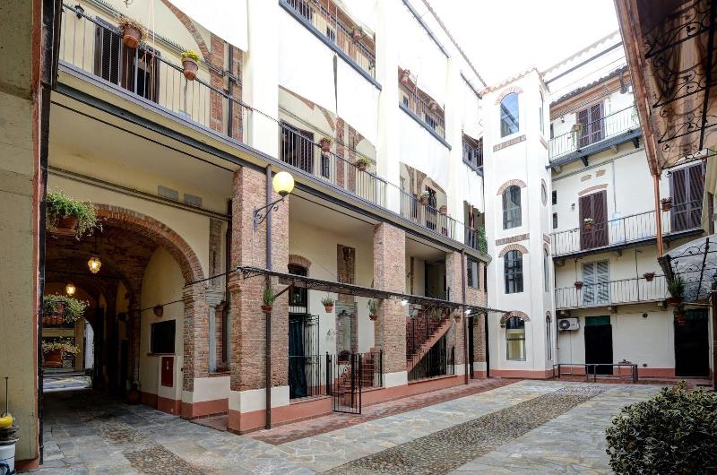 Palazzo Centro - Genel