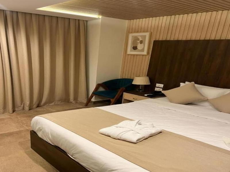 Blue Pyramids Eyes Hotel - Oda