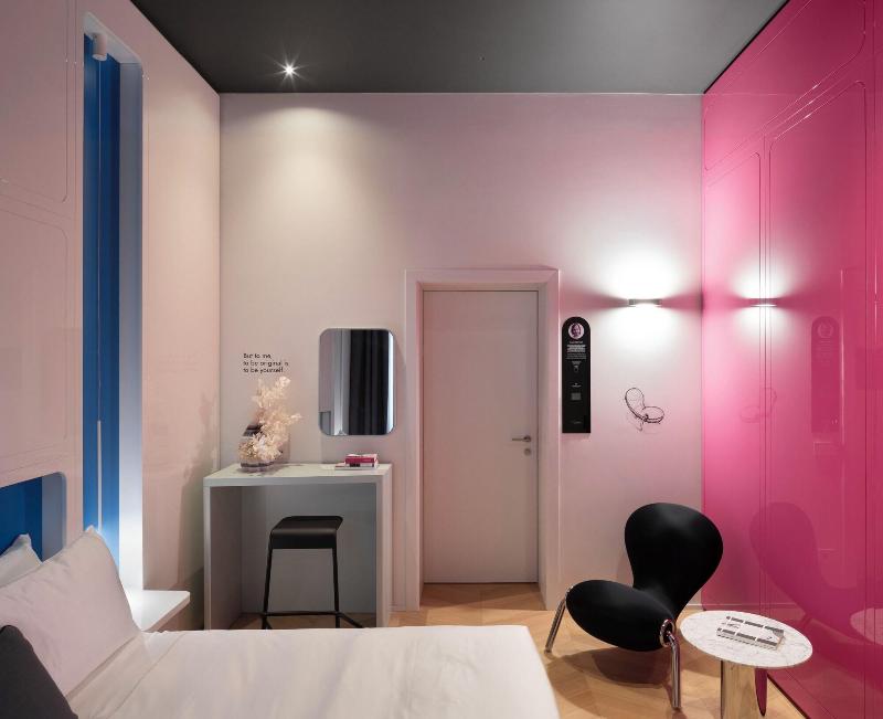 Interno Marche Design Experience Hotel - Oda