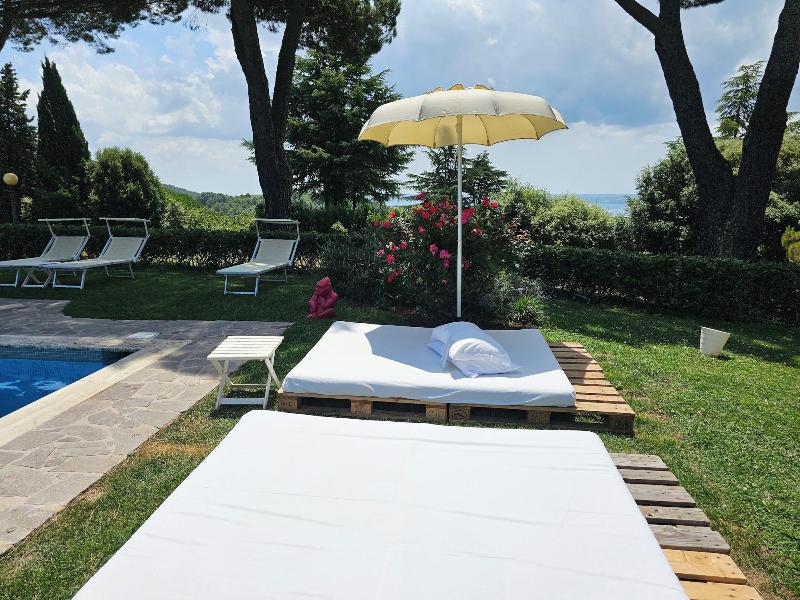 Almanuda Naturist Village - Teras