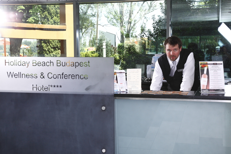 Holiday Beach Wellness Hotel with Sauna Park - Lobi