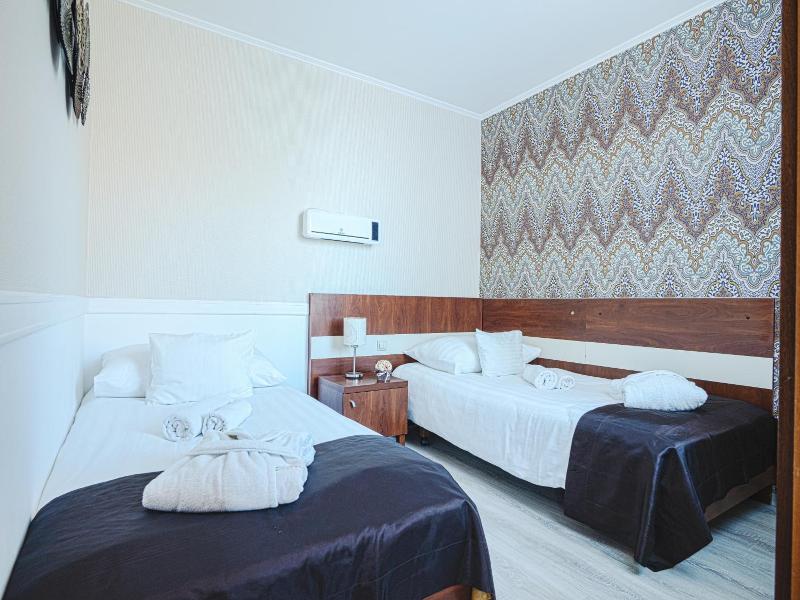 Holiday Beach Wellness Hotel with Sauna Park - Oda