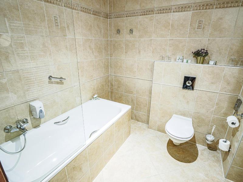 Holiday Beach Wellness Hotel with Sauna Park - Oda