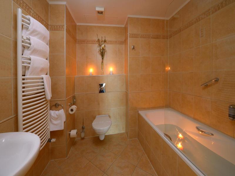 Holiday Beach Wellness Hotel with Sauna Park - Oda