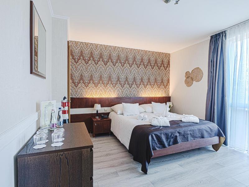 Holiday Beach Wellness Hotel with Sauna Park - Oda