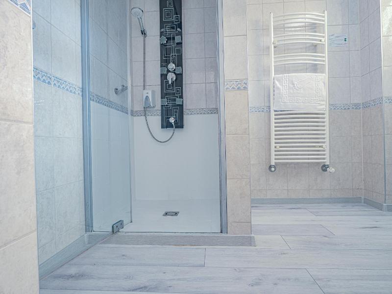 Holiday Beach Wellness Hotel with Sauna Park - Oda