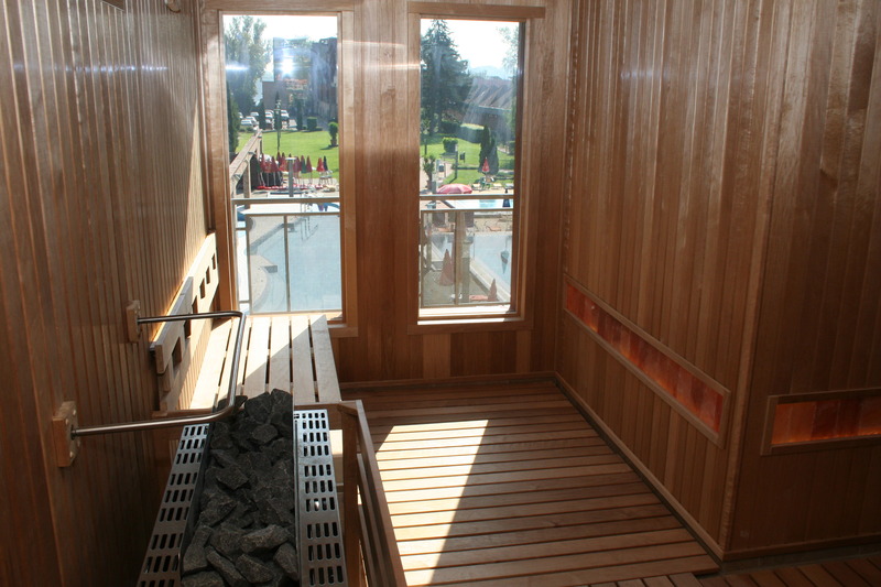 Holiday Beach Wellness Hotel with Sauna Park - Havuz