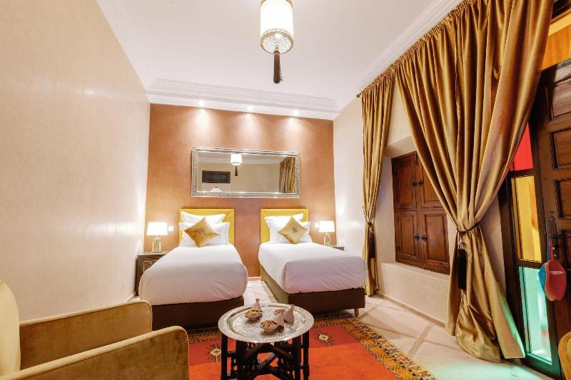 Riad El Hara - Oda