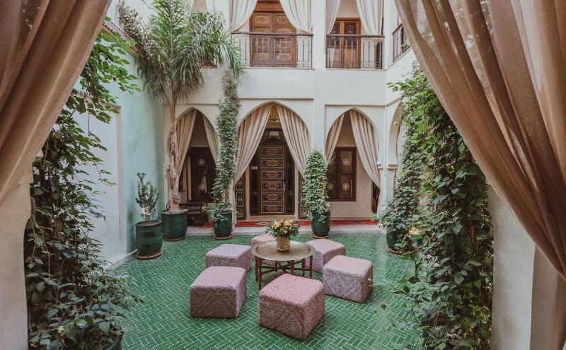 Riad El Hara - Oda