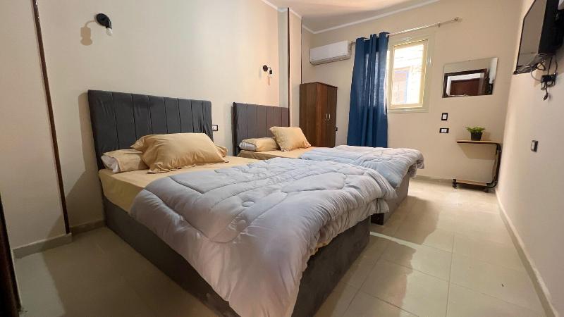 Pyramids Road Guest House - Oda