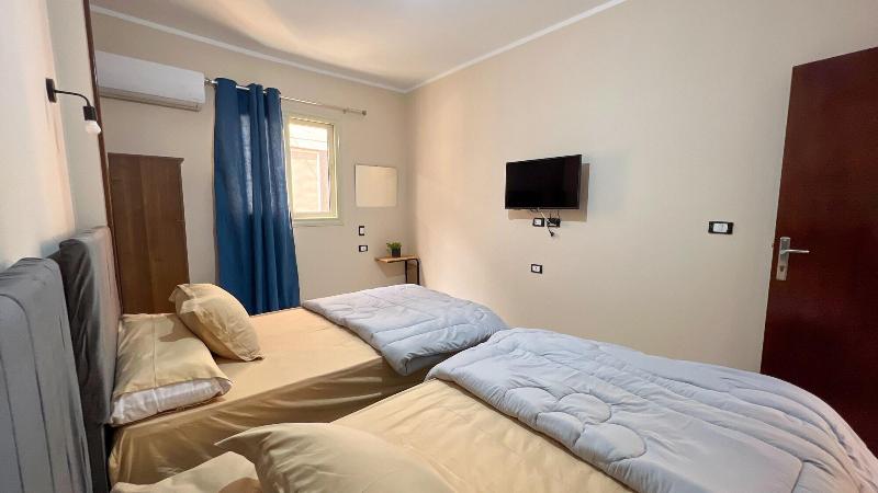 Pyramids Road Guest House - Oda