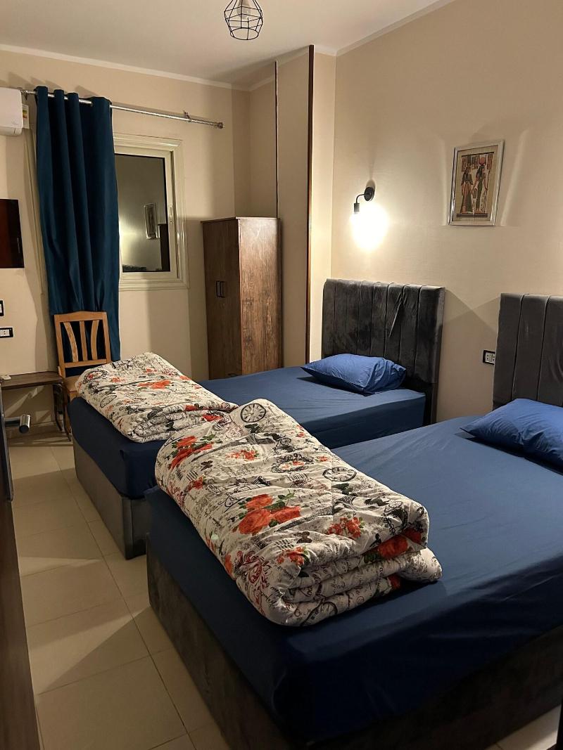Pyramids Road Guest House - Oda