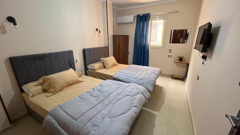 Pyramids Road Guest House - Oda