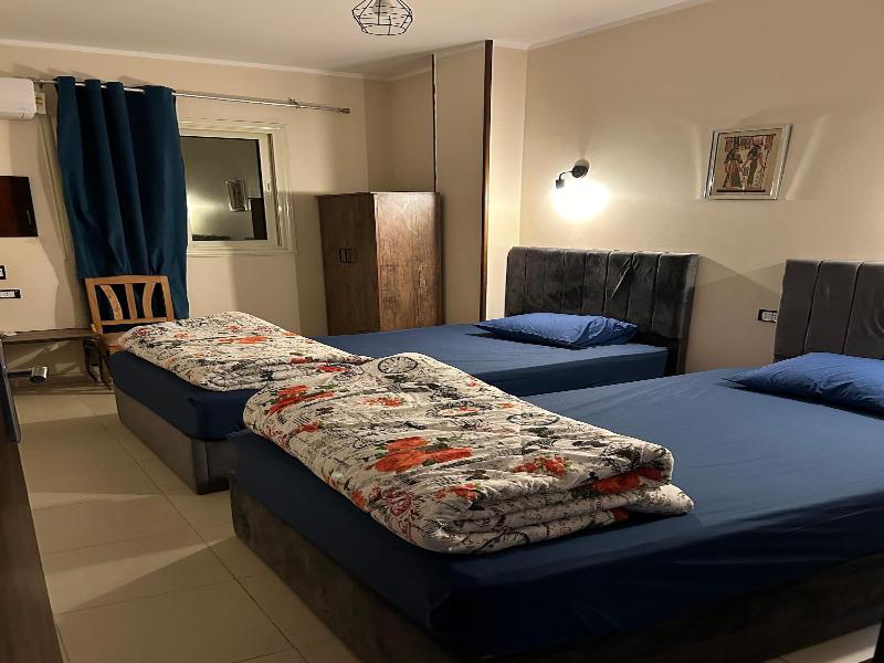 Pyramids Road Guest House - Oda