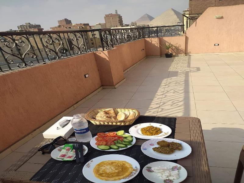 Pyramids Road Guest House - Restoran