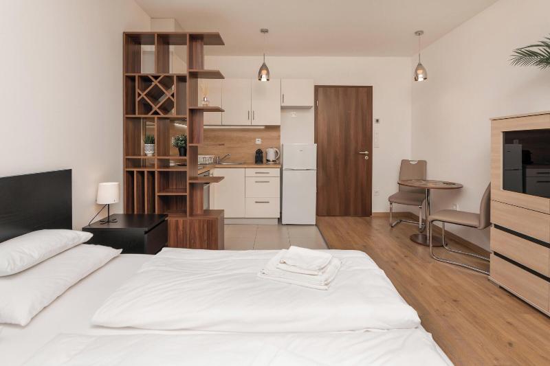 Waterfront City Apartments By Urbanrent - Oda