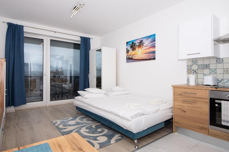 Waterfront City Apartments By Urbanrent - Oda