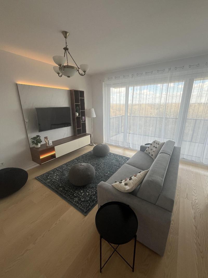 Waterfront City Apartments By Urbanrent - Oda