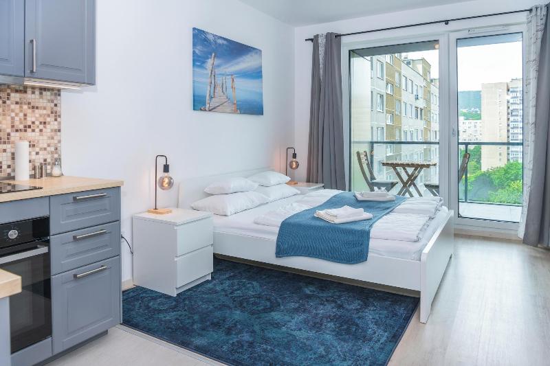 Waterfront City Apartments By Urbanrent - Oda