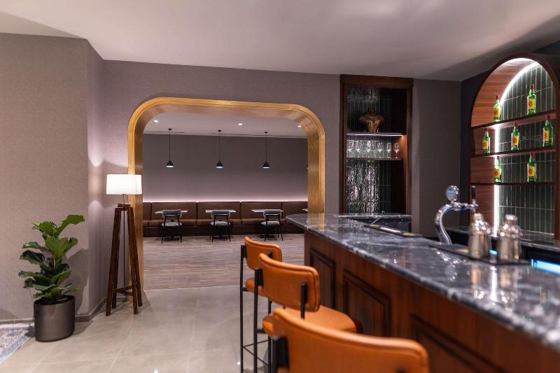 Radisson Blu Hotel Amman Galleria Mall - Bar