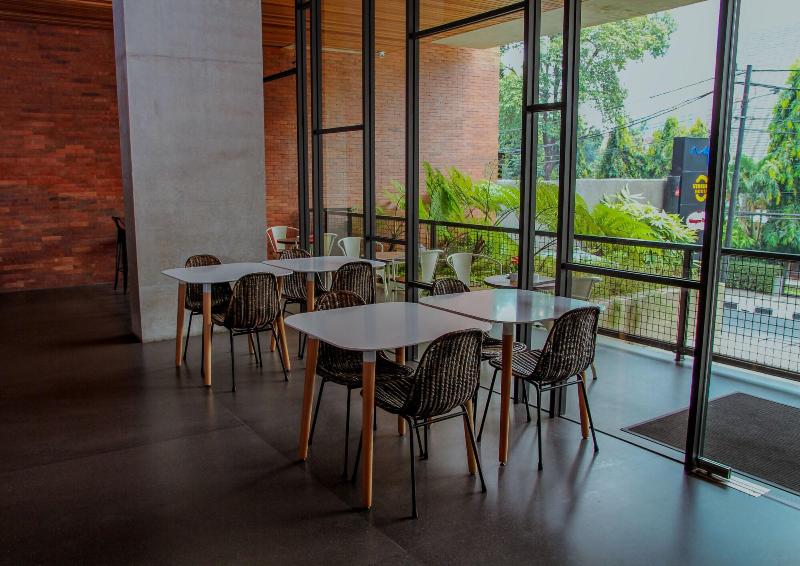 Nagomi Suites Hotel - Lobi