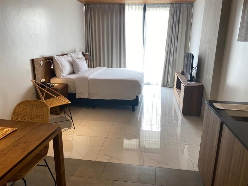 Nagomi Suites Hotel - Oda