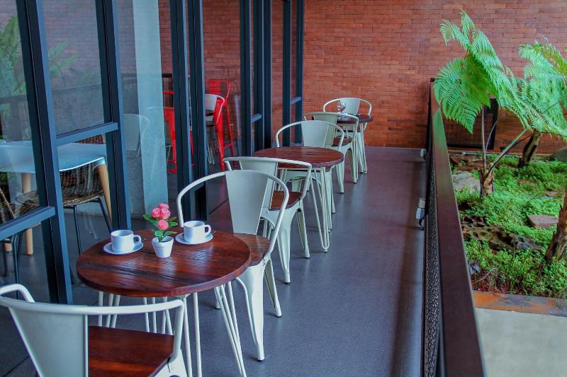 Nagomi Suites Hotel - Teras