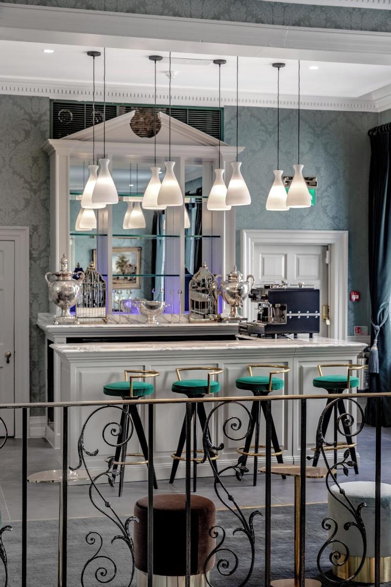 No 30 Knightsbridge - Lobi