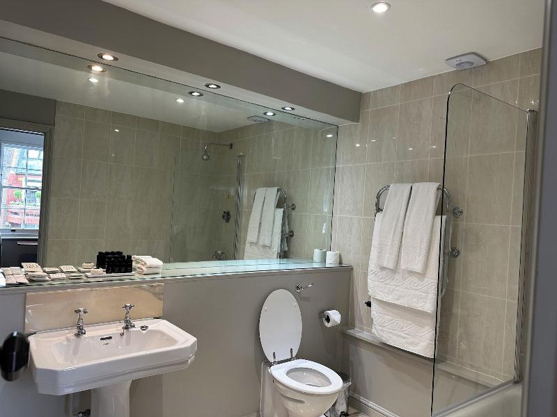 No 30 Knightsbridge - Oda