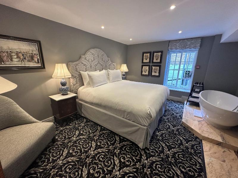 No 30 Knightsbridge - Oda