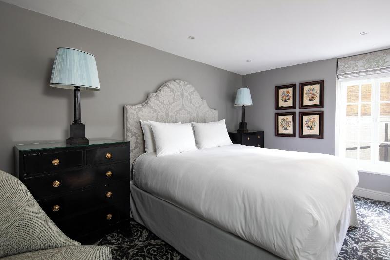 No 30 Knightsbridge - Oda