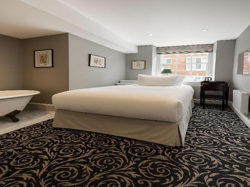 No 30 Knightsbridge - Oda